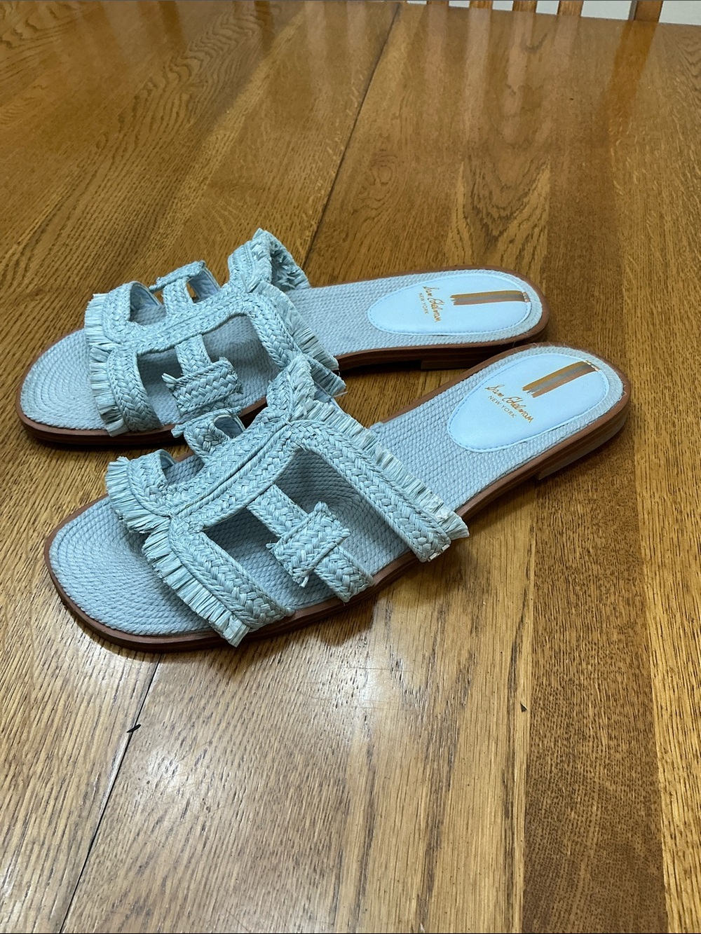 Woman’s Sam Edelman baby blue slides. Size 10. Sooo cute! Barely worn! - Picture 3 of 8